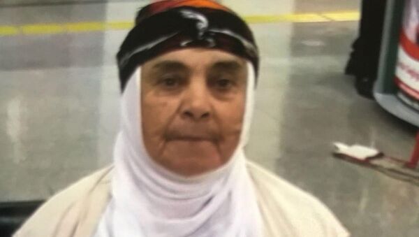72 yaşındaki kadına sandık başında gözaltı - Sputnik Türkiye