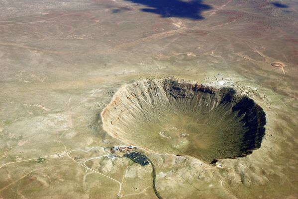 Dünyaya düşen göktaşları ve açtığı kraterler - Sputnik Türkiye