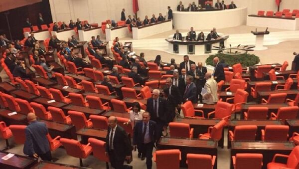 CHP'li vekiller, Süleyman Soylu protesto - Sputnik Türkiye