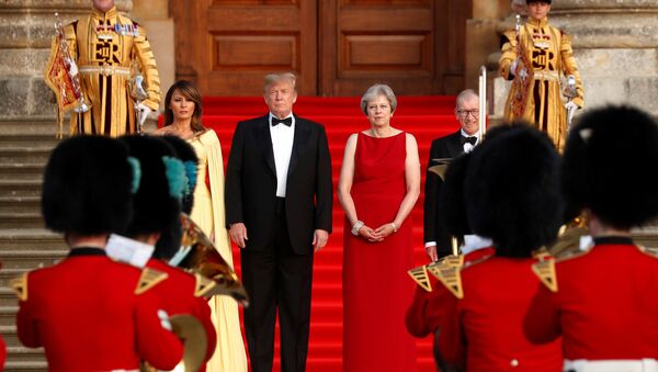 İngiltere Başbakanı Theresa May, eşi Philip May, ABD Başkanı Donald Trump ve eşi Melania Trump - Sputnik Türkiye