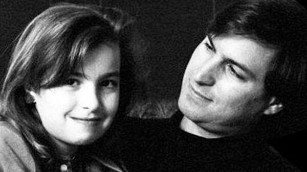 Steve Jobs ve kızı Brennan Jobs - Sputnik Türkiye