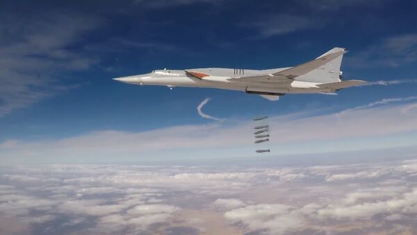 Six Tu-22M3 bombers strike terrorist facilities in Syria - Sputnik Türkiye