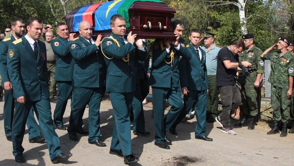 Zaharçenko'nun cenazesi toprağa verildi - Sputnik Türkiye