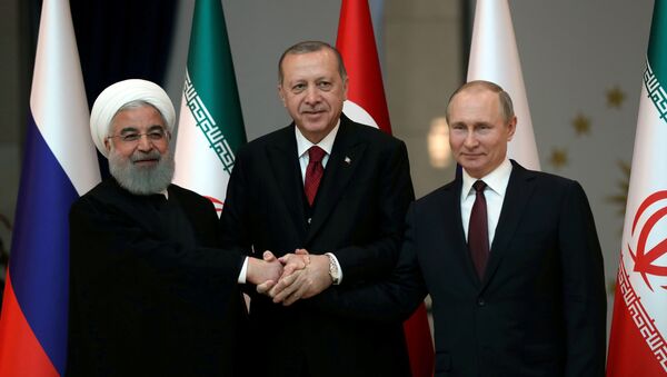 Rusya Devlet Başkanı Vladimir Putin, Türkiye Cumhurbaşkanı Recep Tayyip Erdoğan ve İran Cumhurbaşkanı Hasan Ruhani - Sputnik Türkiye