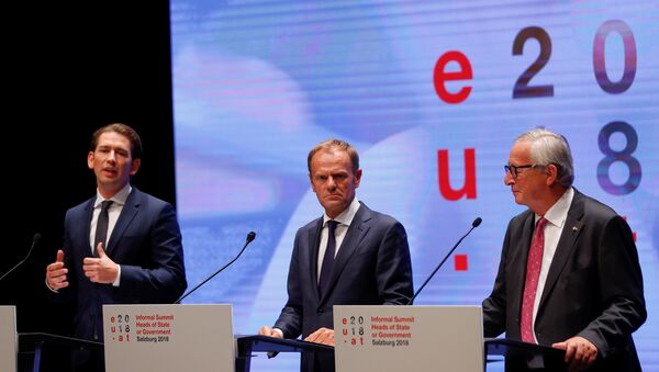 Avrupa Birliği (AB) Konseyi Başkanı Donald Tusk, Avrupa Komisyonu Başkanı Jean-Claude Juncker ve Avusturya Başbakanı Sebastian Kurz - Sputnik Türkiye