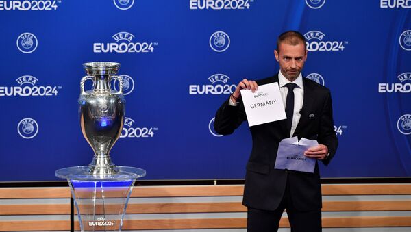UEFA Başkanı Aleksander Ceferin Euro 2024'ü Almanya'nın kazandığını açıklarken üzgün gözüktü. - Sputnik Türkiye
