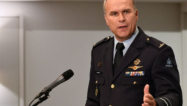 General Onno Eichelsheim, Hollanda Savunma İstihbarat ve Güvenlik Servisi Direktörü - Sputnik Türkiye