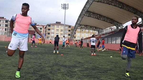 Türkiye'nin ilk Afrikalı amatör futbol takımı yolda - Sputnik Türkiye
