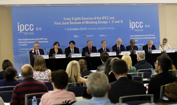 IPCC raporu Güney Kore'nin Incheon kentinde bilim insanları tarafından açıklandı IPCC raporu Güney Kore'nin Incheon kentinde bilim insanları tarafından açıklandı - Sputnik Türkiye