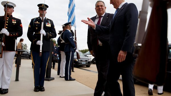 ABD Savunma Bakanı James Mattis- Yunanistan Savunma Pakanı Panagiotis Kammenos - Sputnik Türkiye