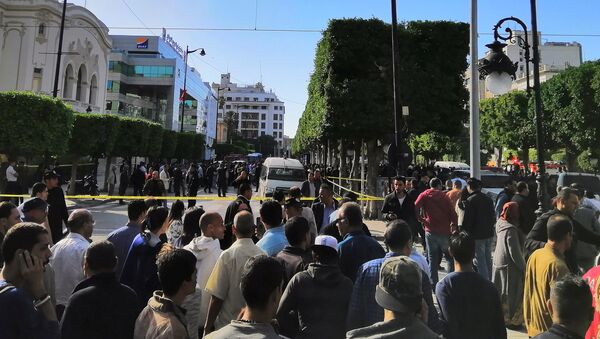 Tunus'ta bir kadın üzerindeki bombayı infilak ettirdi - Sputnik Türkiye