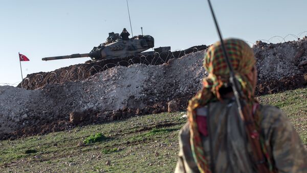 YPG ile TSK'ye ait tank - Sputnik Türkiye