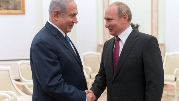 July 11, 2018. Russian President Vladimir Putin and Israeli Prime Minister Benjamin Netanyahu, left, during their meeting - Sputnik Türkiye