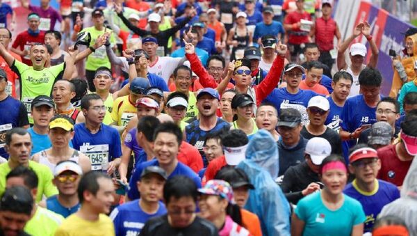 Çin'in Şenzen kentinde düzenlenen yarı maraton - Sputnik Türkiye