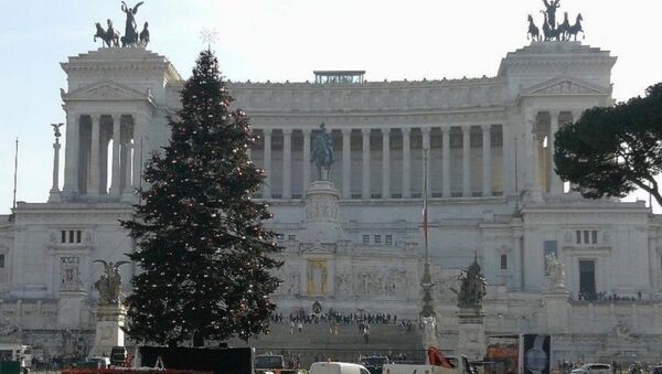 Roma'da ikinci Noel ağacı vakası - Sputnik Türkiye