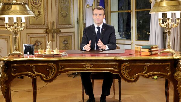 Macron'un önceden kaydedilmiş konuşması 13 dakika sürdü. - Sputnik Türkiye