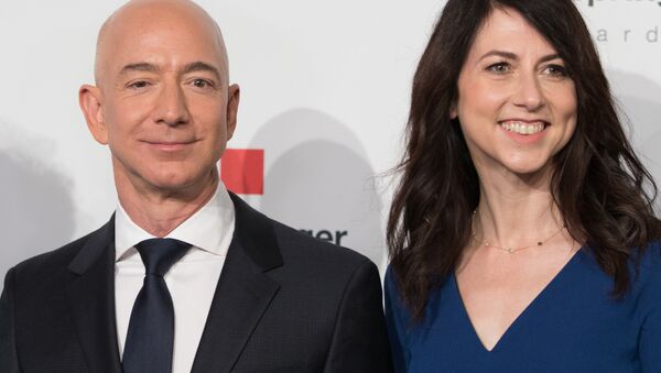 Jeff Bezos-Mackenzie Bezos - Sputnik Türkiye