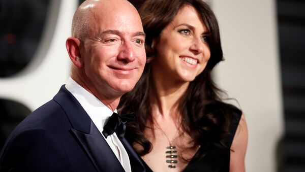 89. Akademi Ödülleri - Oscarlar Vanity Fair Partisi - Amazon CEO'su Jeff Bezos ile eşi MacKenzie Bezos - 26/02/17 - Sputnik Türkiye
