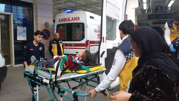 Siirt'te metruk binada çökme: 3 çocuk yaralı - Sputnik Türkiye