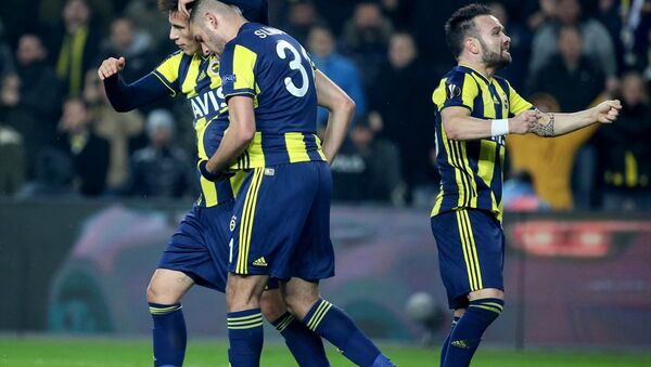 Fenerbahçe, UEFA Avrupa Ligi son 32 turu ilk maçında Rusya'nın Zenit takımını 1-0 yendi - Sputnik Türkiye