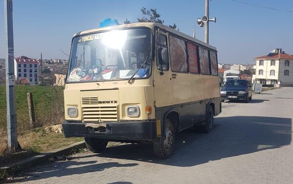 Tekirdağ'da kumarhaneye çevrilen minibüs - Sputnik Türkiye