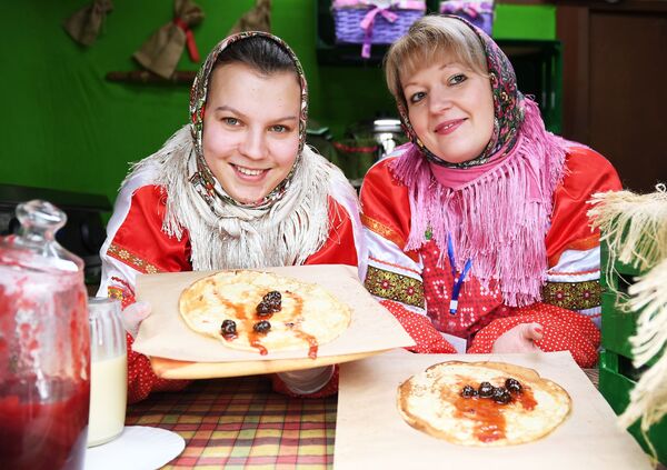 Rus geleneksel mutfağının vazgeçilmezi: ‘Blinı’ - Sputnik Türkiye