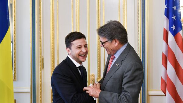 Ukrayne Devlet Başkanı Vladimir Zelensky ve ABD Enerji Bakanı Rick Perry - Sputnik Türkiye