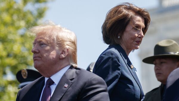 ABD Başkanı Donald Trump ile Temsilciler Meclisi’nin Demokrat Başkanı Nancy Pelosi  - Sputnik Türkiye