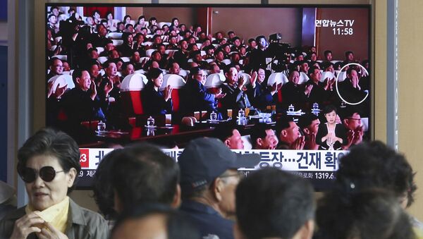 Kuzey Kore lideri Kim Jong-un tarafından idam ettirildiği öne sürülen ABD işlerinden sorumlu özel temsilci Kim Hyok-chol'u bir konserde gösteren fotoğraf yayımlandı. - Sputnik Türkiye