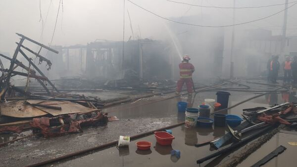 Peru'da yangın: 200 ev kül oldu - Sputnik Türkiye