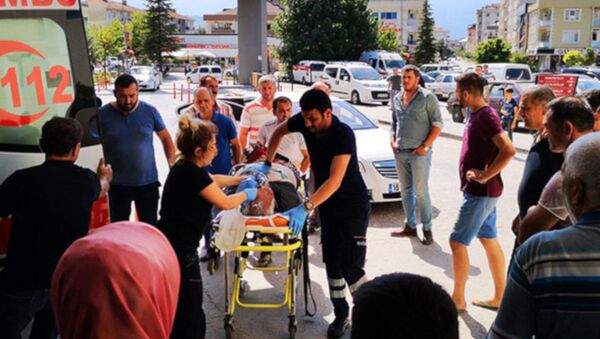 Arkadaşının cenazesinde fenalaştı, hastanede öldü - Sputnik Türkiye