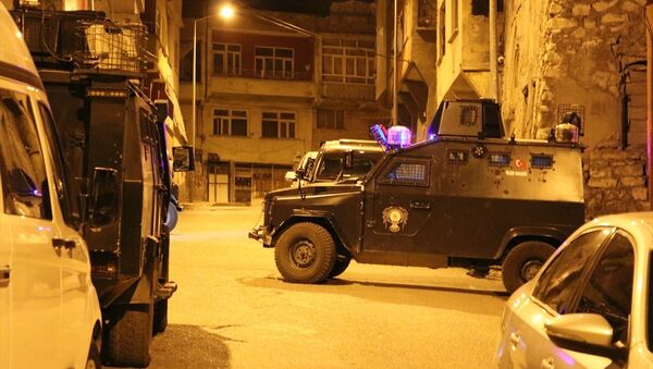 Siirt'te ihbar üzerine olay yerine giden polis ekibine silahlı saldırı - Sputnik Türkiye
