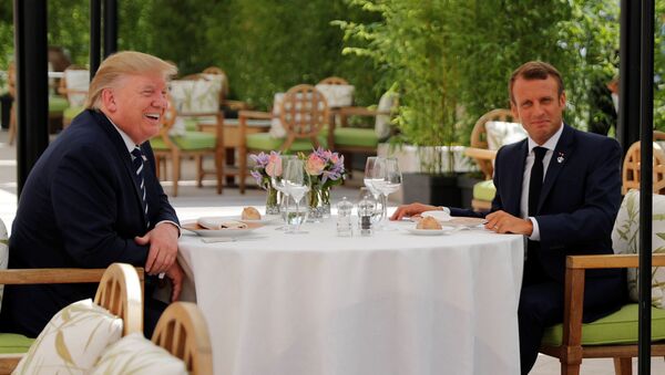 ABD Başkanı Donald Trump ve Fransa Cumhurbaşkanı Emmanuel Macron - Sputnik Türkiye