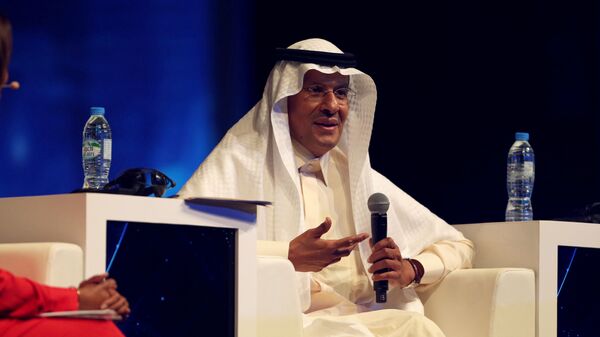 Suudi Arabistan'da enerji bakanlığının başına getirilen ilk prens olan  Abdülaziz bin Salman el Suud, Abu Dabi'deki 24. Dünya Enerji Kongresi'nde konuştu. - Sputnik Türkiye