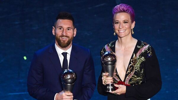  Lionel Messi ve Megan Rapinoe  - Sputnik Türkiye