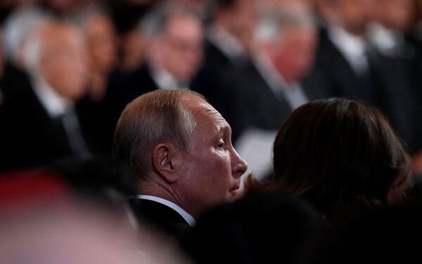 Putin, geçen perşembe hayatını kaybeden eski Fransa Cumhurbaşkanı Jacques Chirac'ın cenaze töreninde - Sputnik Türkiye