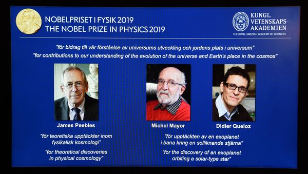 2019 Nobel Fizik Ödülü James Peebles ile Michel Mayor ve Didier Queloz'a verildi. - Sputnik Türkiye