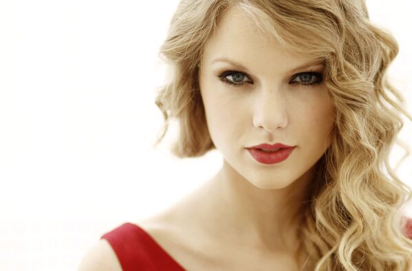ABD’li ünlü şarkıcı Taylor Swift, 86. sırada yer aldı. - Sputnik Türkiye