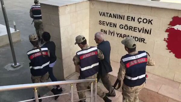 Diyarbakır'da HDP'li Belediye Meclis üyesine terörden tutuklama - Sputnik Türkiye