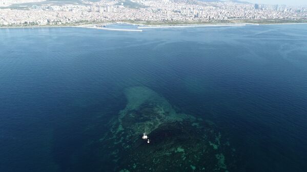 İstanbul'da depremlerle battı: Vordonisi adası havadan fotoğraflandı - Sputnik Türkiye
