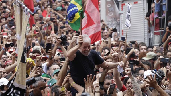 Eski Brezilya Devlet Başkanı Lula da Silva serbest bırakıldı - Sputnik Türkiye