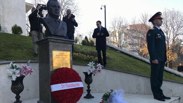 Karlov, ölümünün 3. yıl dönümünde Büyükelçilikte düzenlenen törenle anıldı - Sputnik Türkiye