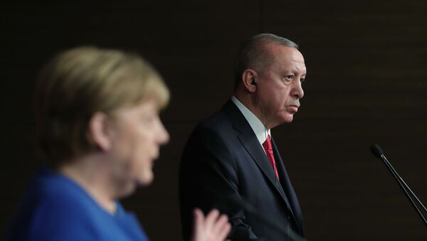 Cumhurbaşkanı Recep Tayyip Erdoğan ile Almanya Başbakanı Angela Merkel - Sputnik Türkiye