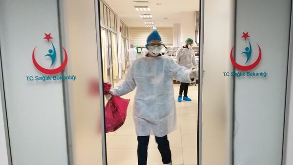 Aksaray'da 9'u Çinli, 12 kişi koronavirüs şüphesiyle hastaneye kaldırıldı  - Koronavirüs - Sputnik Türkiye