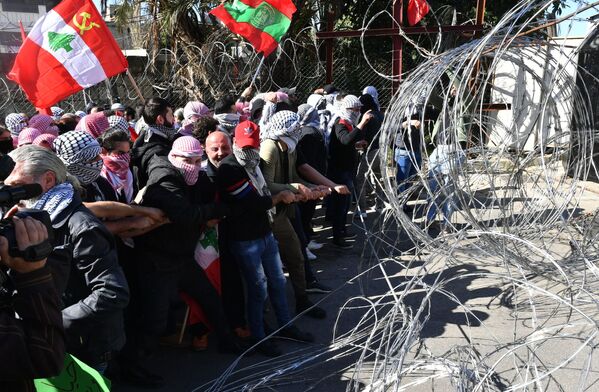 Beyrut'ta 'Yüzyılın Anlaşması' protestoları - Sputnik Türkiye