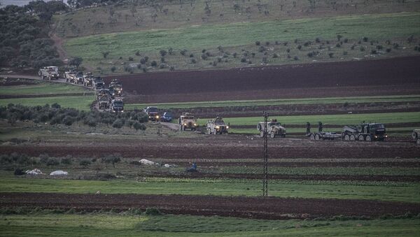 Suriye sınırına 200 araçlık askeri konvoy gönderildi - Sputnik Türkiye