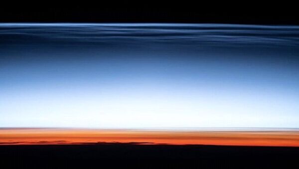 NASA atmosferin en uzak noktasındaki bulutların görüntüsünü paylaştı - Sputnik Türkiye