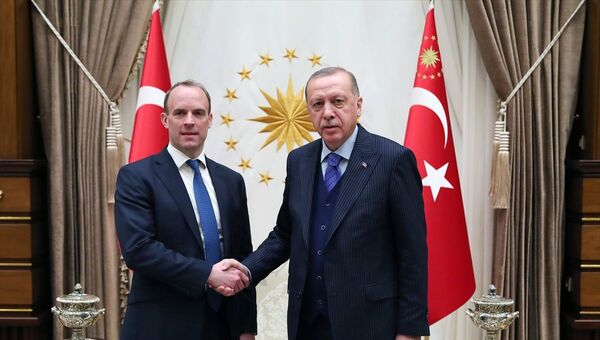 Cumhurbaşkanı Recep Tayyip Erdoğan, İngiltere Dışişleri Bakanı Dominic Raab ile görüştü - Sputnik Türkiye