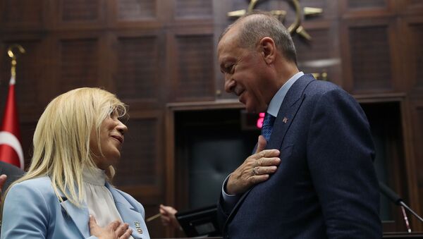 Tuba Vural Çokal - Recep Tayyip Erdoğan - Sputnik Türkiye