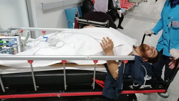Aksaray'da kullandıkları dizüstü bilgisayar için üvey kardeşleriyle tartışan genç 2 üvey kardeşini bıçaklayarak yaraladı. - Sputnik Türkiye